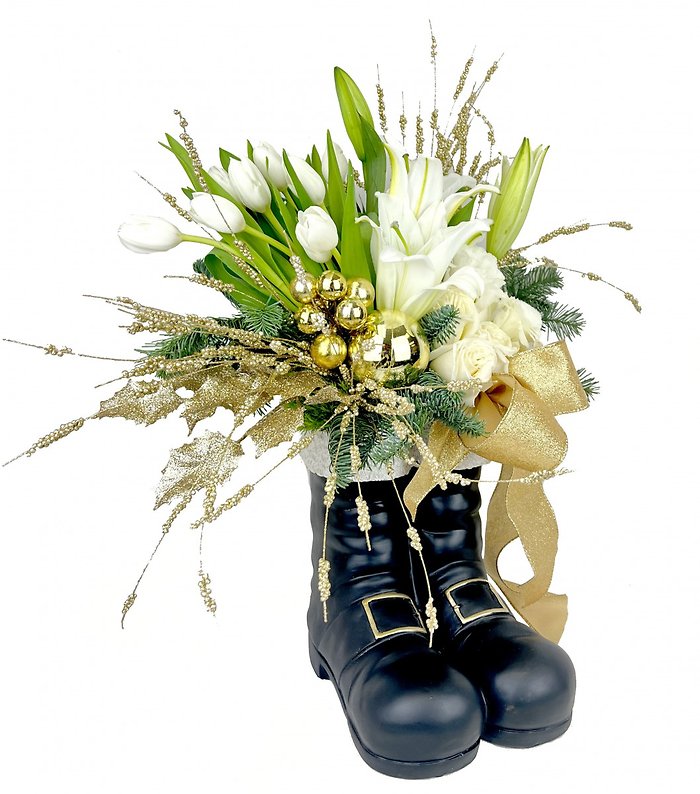 Santas Snowy Steps Bouquet